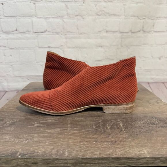 Free People Royale Rust Red Corduroy Booties size 37 - Picture 5 of 9